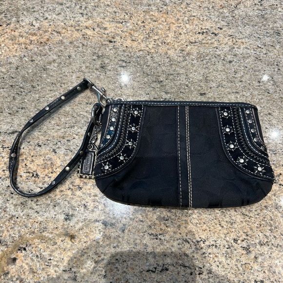 Coach Handbags - Coach Wristlet Black